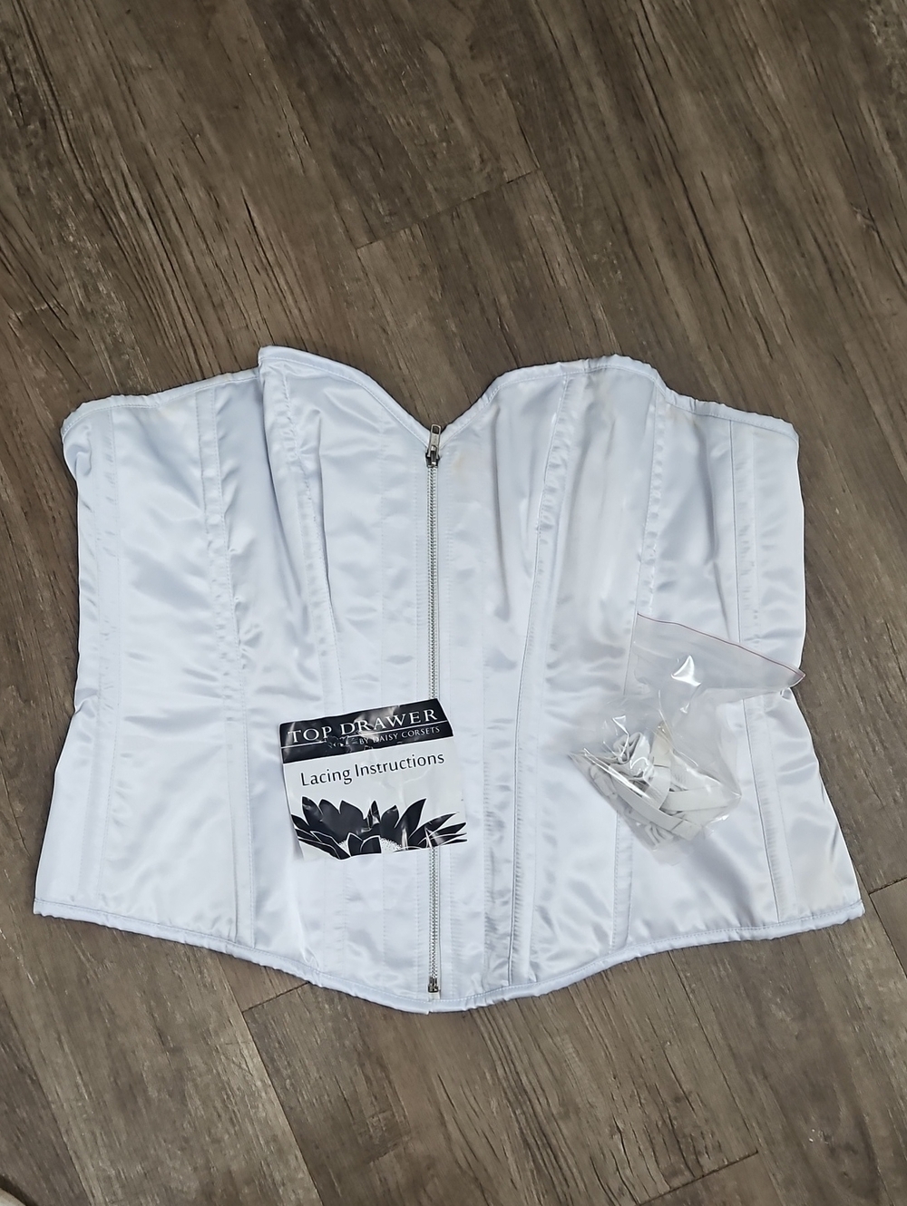 Daisy Corsets Womens Top Drawer, Satin Steel Boned White 2X